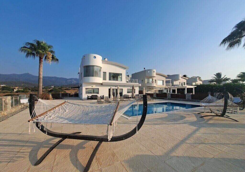 Tatlisu Delux Frontline Palm Villa – North Cyprus Property J31