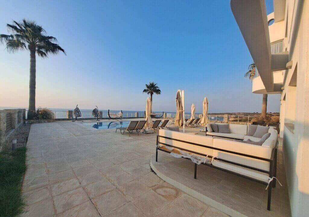 Tatlisu Delux Frontline Palm Villa – North Cyprus Property J6