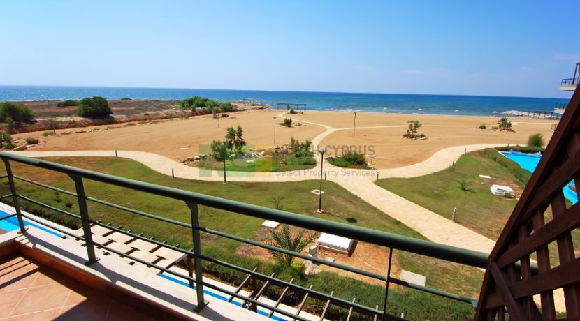 Bafra Beachfront Apartment - 1 B 24 - North Cyprus