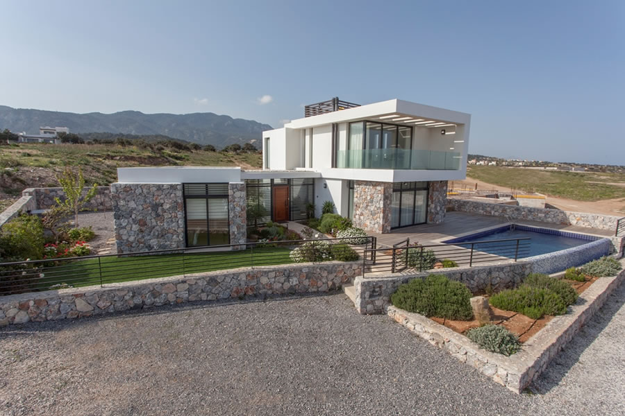 Ultra-modern Beachfront villa in Catalkoy near Kyrenia