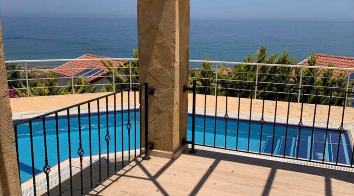 Bahceli Luxury Palm Villa 4 Bed - North Cyprus Property 28