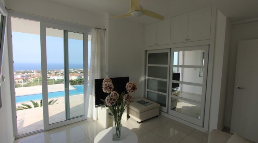 Catalkoy Heights Luxury Ultra-Modern Villa 6 Bed IN8 - North Cyprus Properties