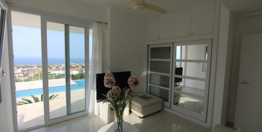 Catalkoy Heights Luxury Ultra-Modern Villa 6 Bed IN8 - North Cyprus Properties