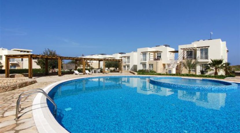 Turtle Beach Seaview Garden Apt 2 Bed EA20 - North Cyprus Properties