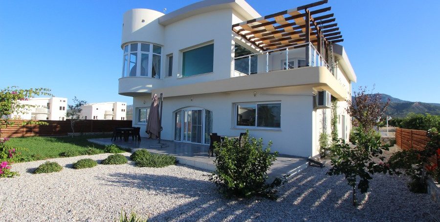 Tatlisu Beachfront 5 Bed Dream Villa EX11 - North Cyprus Properties