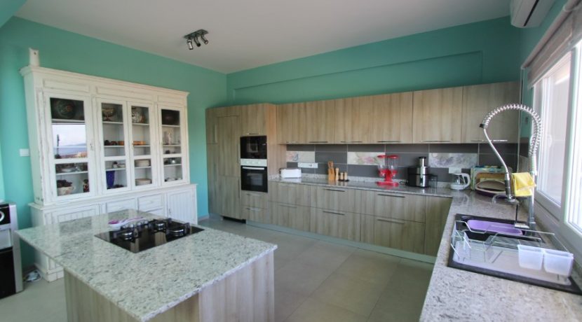 Tatlisu Beachfront 5 Bed Dream Villa IN18 - North Cyprus Properties