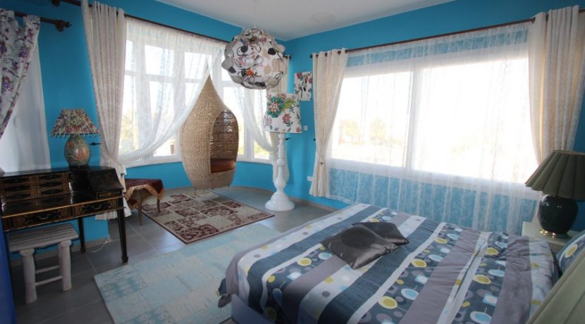 Tatlisu Beachfront 5 Bed Dream Villa IN34 - North Cyprus Properties