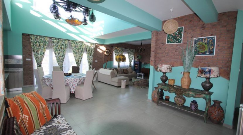 Tatlisu Beachfront 5 Bed Dream Villa IN6 - North Cyprus Properties