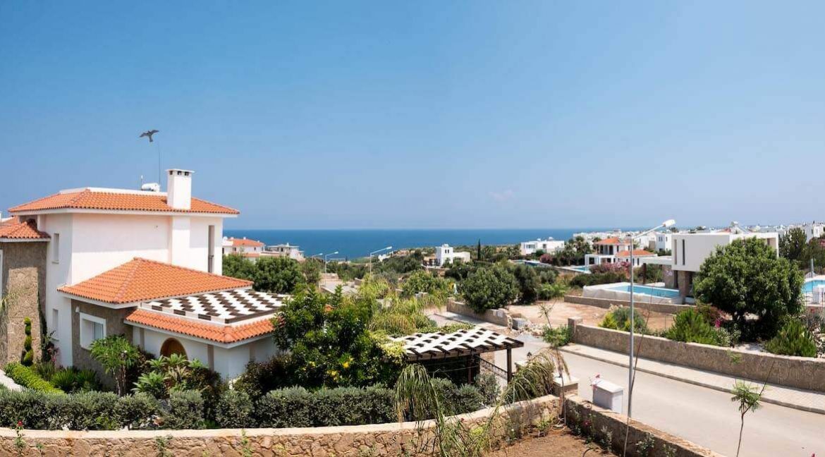 Beach and Golf Elite Apartments - North Cyprus Property Z5