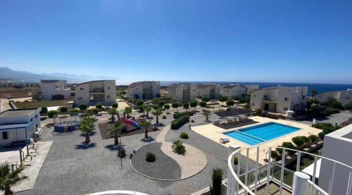 Ultra-modern 2 Bed Seafront Penthouse - North Cyprus Property R3