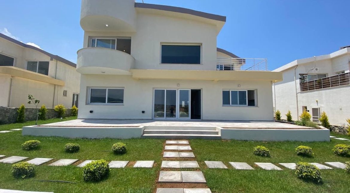 Tatlisu Seafront Exclusive Villa 4 Bed - North Cyprus Property 26