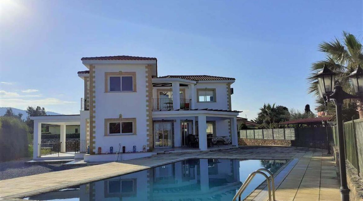 Karsiyaka Sea View Villa 3 Bed - North Cyprus Property Z3