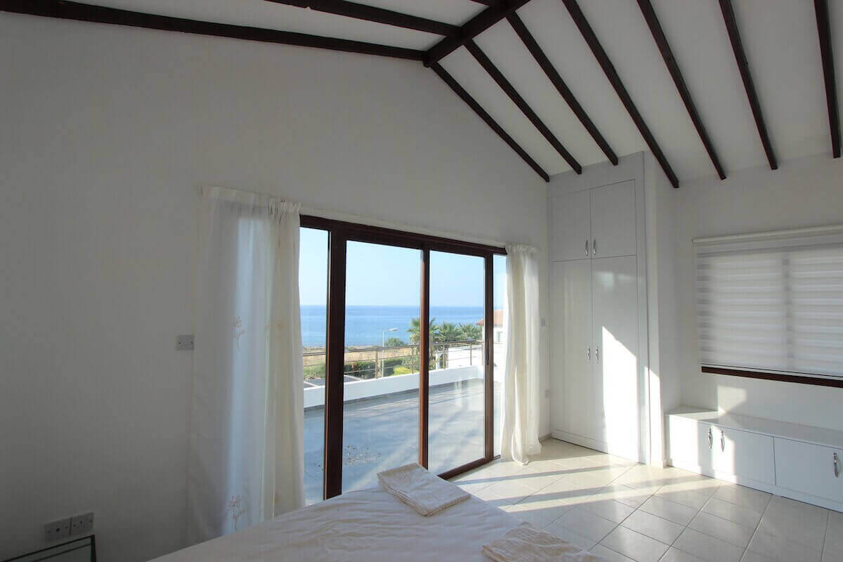 Bahceli Beachfront Seaview Villa 3 Bed - North Cyprus Property 14