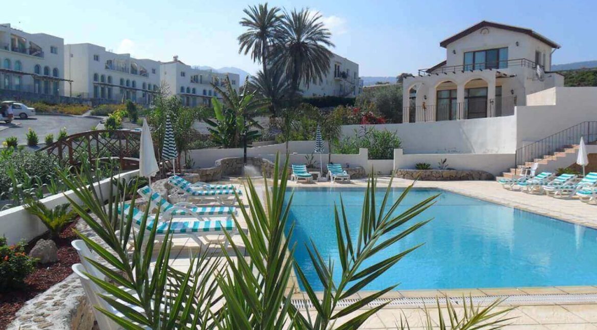 Bahceli Beachfront Seaview Villa 3 Bed Site Facilities - North Cyprus Property 1