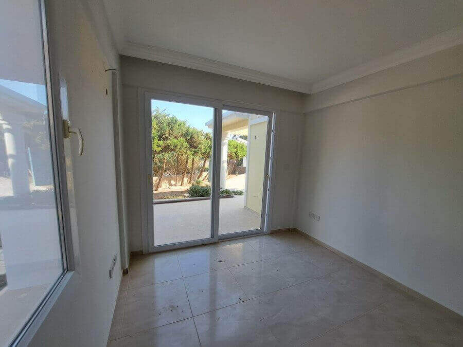 Karsiyaka Luxury Beach Villa - North Cyprus Property 27