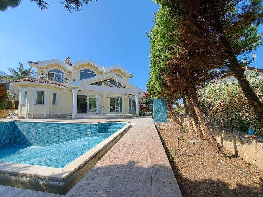 Karsiyaka Luxury Beach Villa - North Cyprus Property 43
