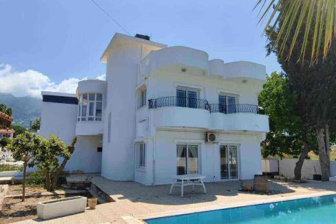 West Side Turkish Title Villa 4 Bed - North Cyprus Property 29