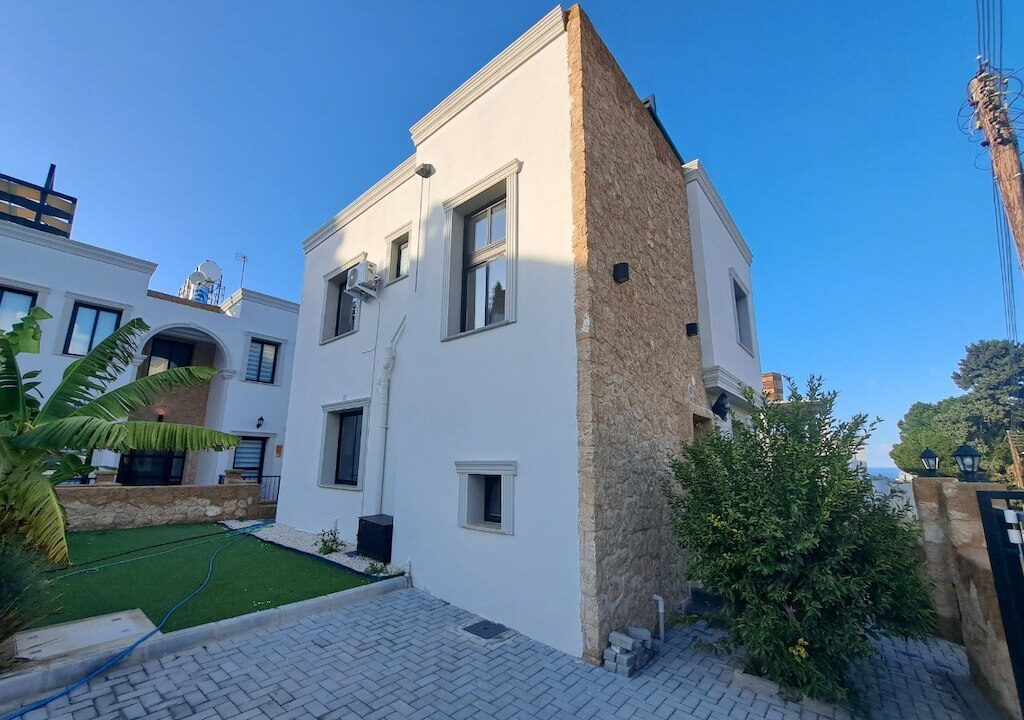 Вилла Чаталкой с видом на море с 2 спальнями - Недвижимость на Северном Кипре J2