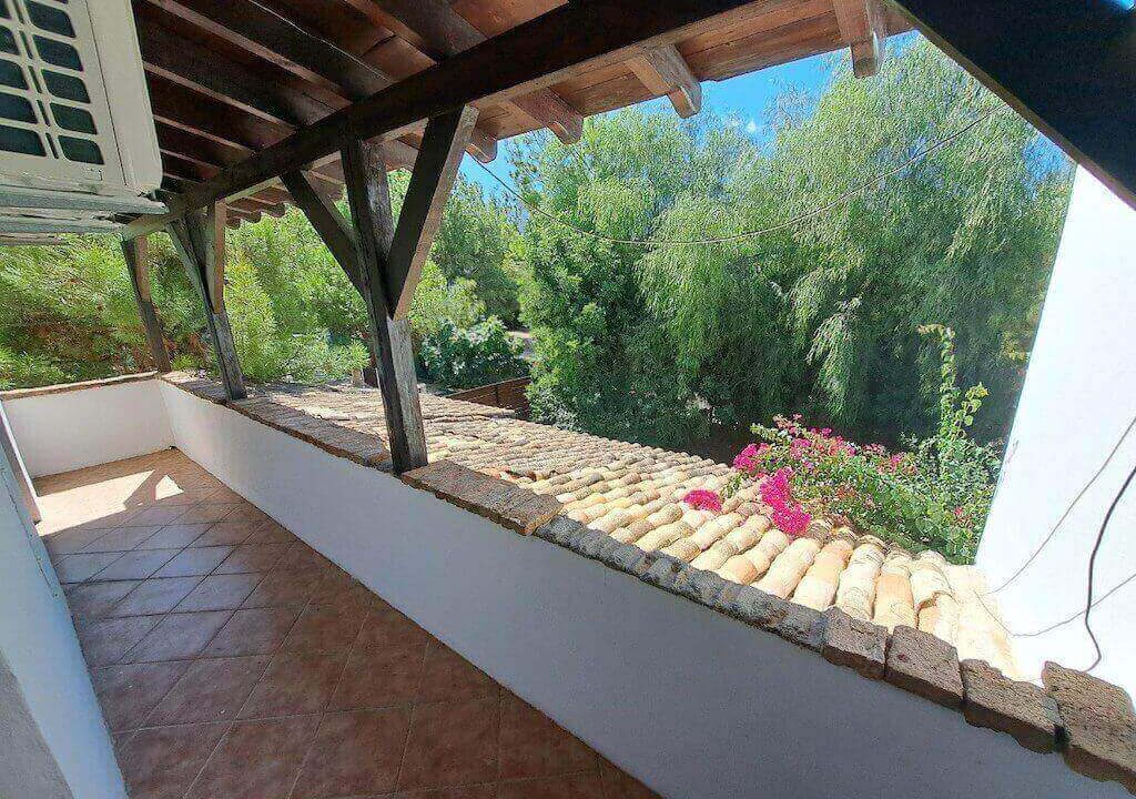 Catalkoy Luxury Pine Tree Villa 4 Bed - Nord-Kypros Eiendom 19