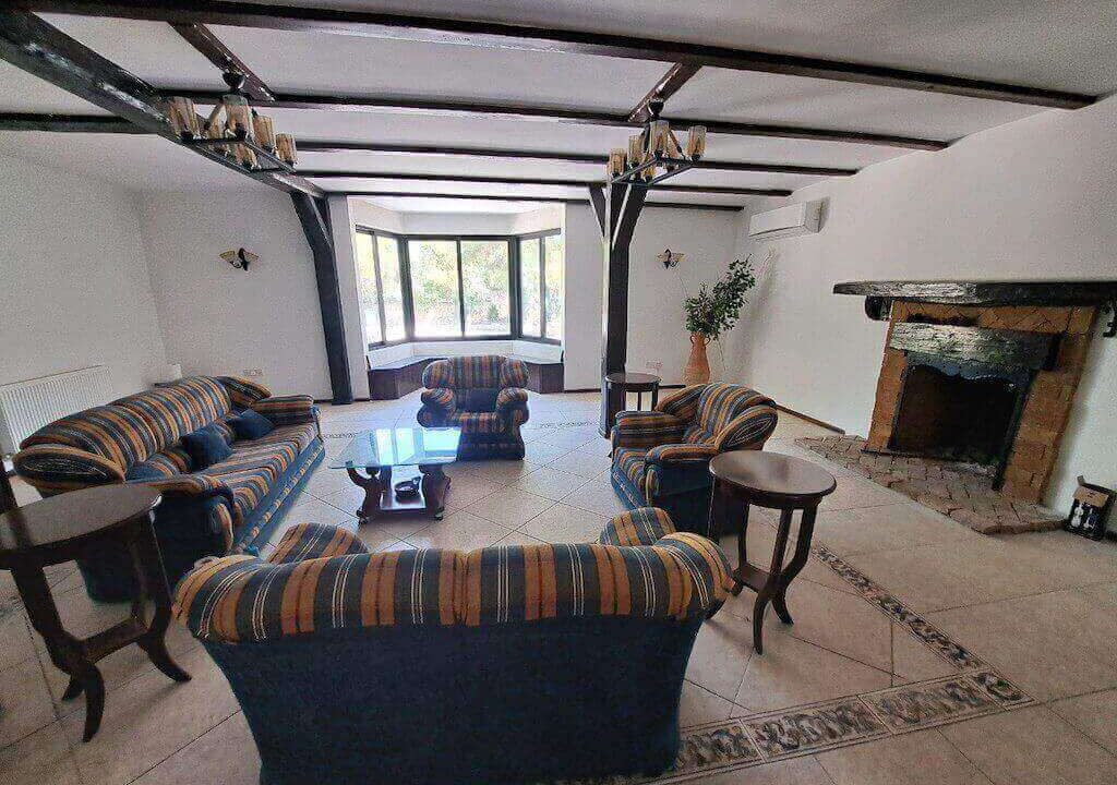 Catalkoy Luxury Pine Tree Villa 4 Bed - Nord-Kypros Eiendom 5