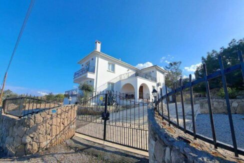 Вилла Panorama на побережье Эсентепе с 3 спальнями - Недвижимость на Северном Кипре J30