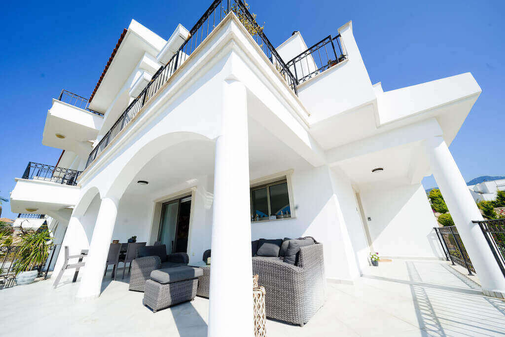 Esentepe Beachfront Luxury Garden Apartment 3 Bed - North Cyprus Property 31