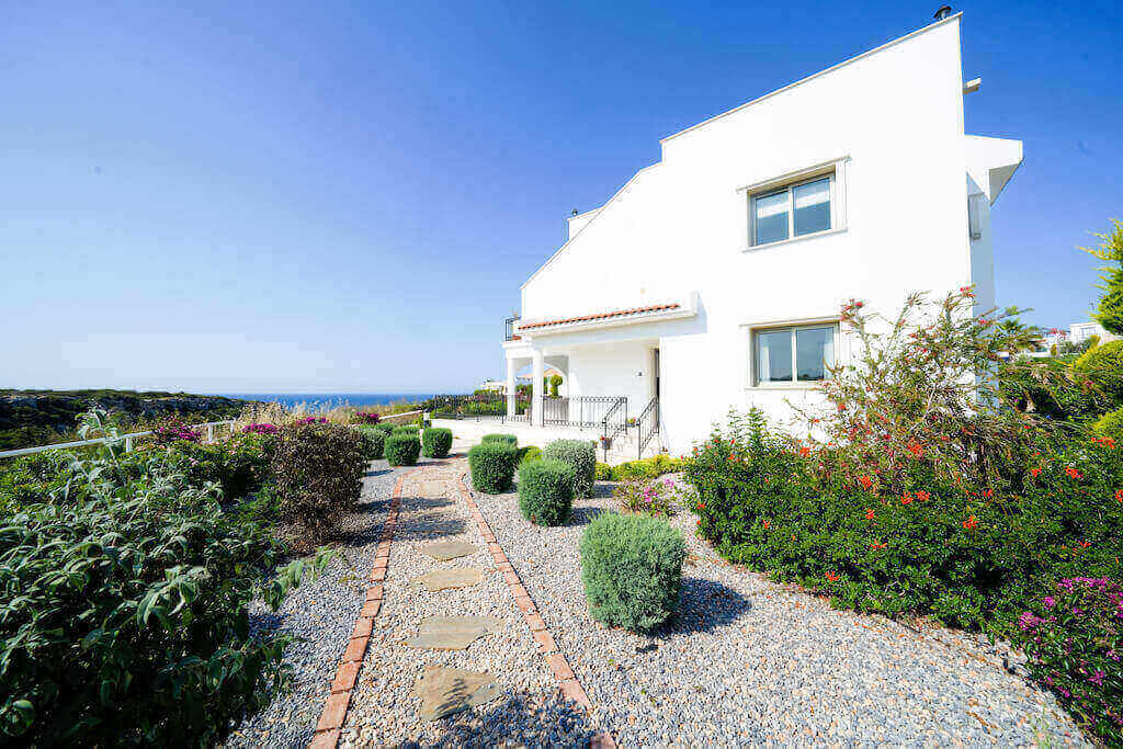 Esentepe Beachfront Luxury Garden Apartment 3 Bed - North Cyprus Property 34