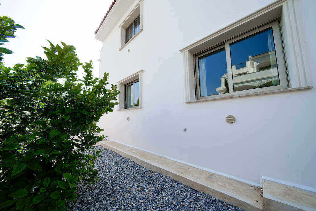 Esentepe Beachfront Luxury Garden Apartment 3 Bed - North Cyprus Property 41