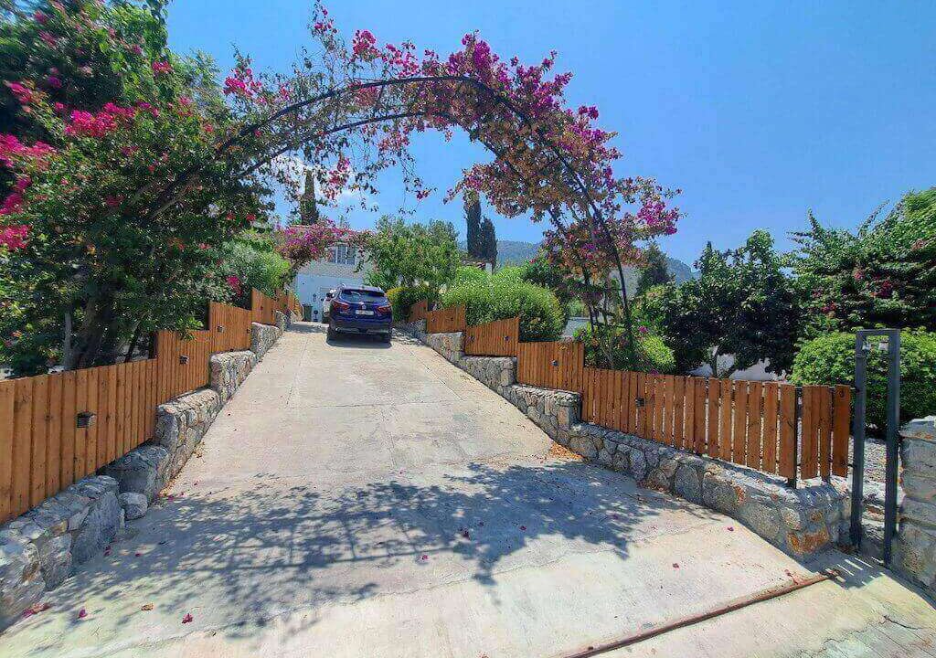 Catalkoy Seaview Villa with Annex 5 Bed - North Cyprus Property 2