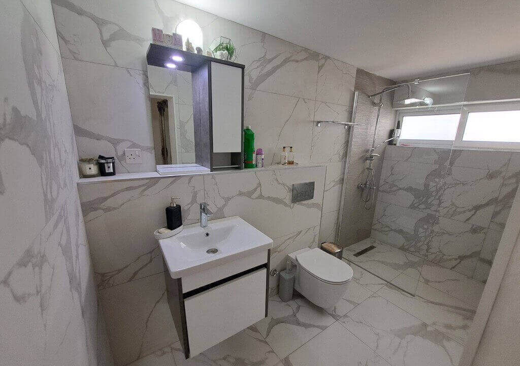Catalkoy Seaview Villa with Annex 5 Bed - North Cyprus Property 22