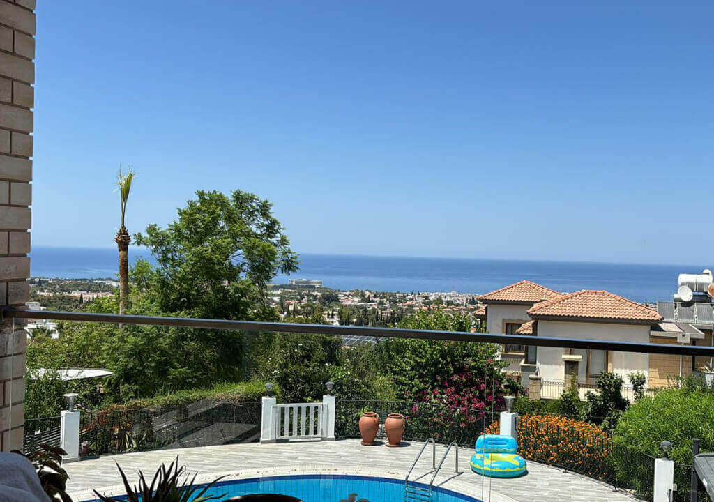 Catalkoy Seaview Villa with Annex 5 Bed - North Cyprus Property J4