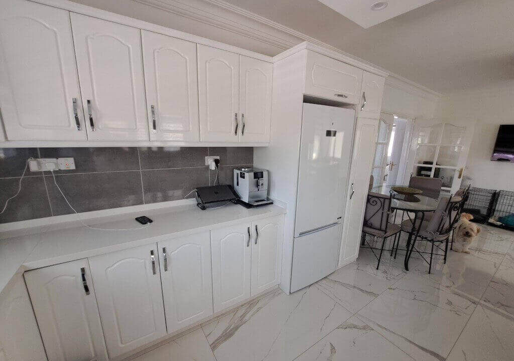 Catalkoy Seaview Villa with Annex 5 Bed - North Cyprus Property U18