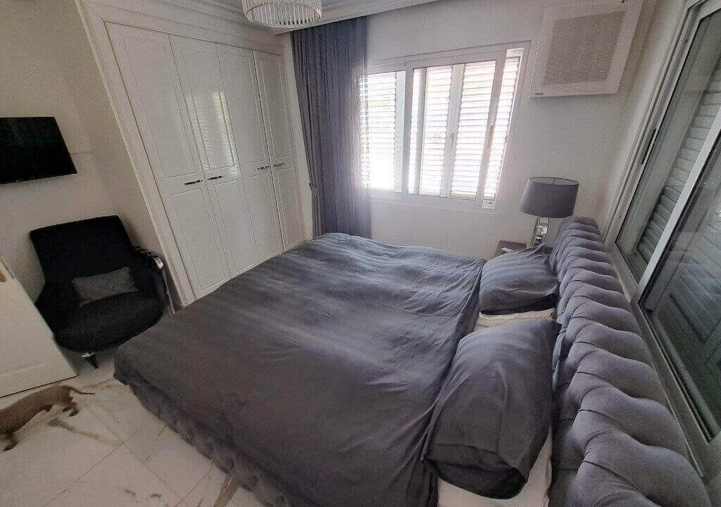 Catalkoy Seaview Villa with Annex 5 Bed - North Cyprus Property U9