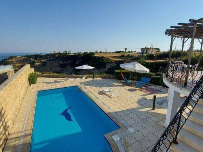 Bahceli Frontline Seaview Villa 4 Bed