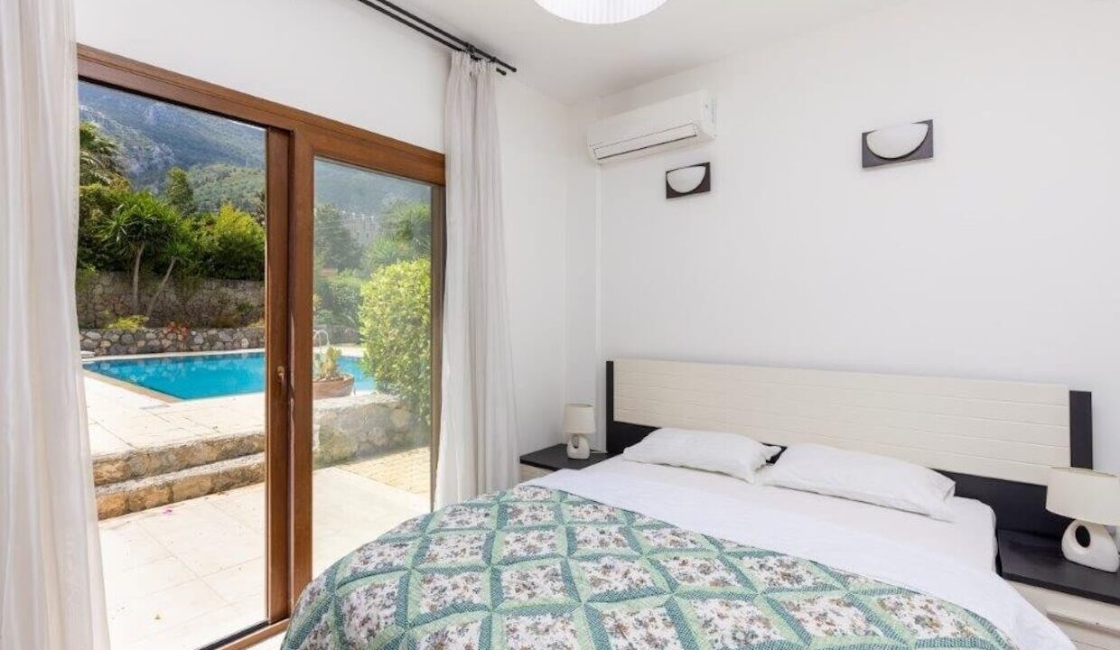 Bellapais Luxury Seaview Villa 4 Bed - North Cyprus Property 11