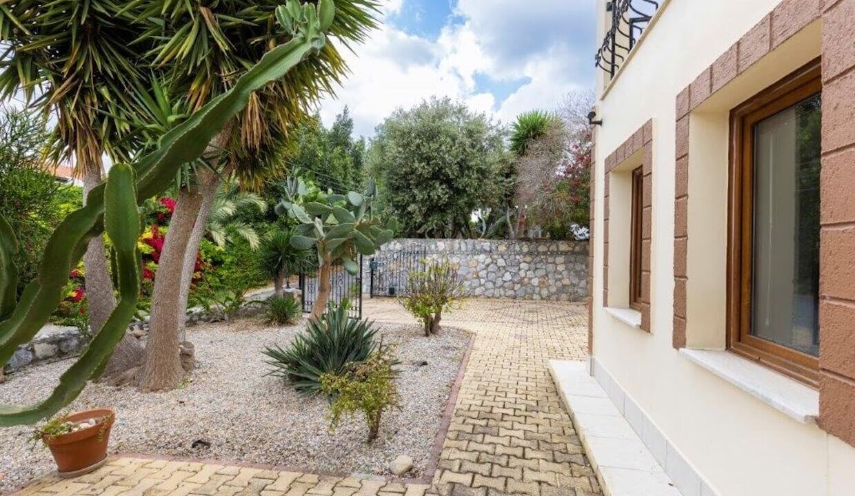 Bellapais Luxury Seaview Villa 4 Bed - North Cyprus Property 22