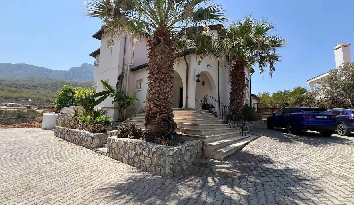 Alsancak Hillside Luxury Residence 5 Bed - North Cyprus Property 2