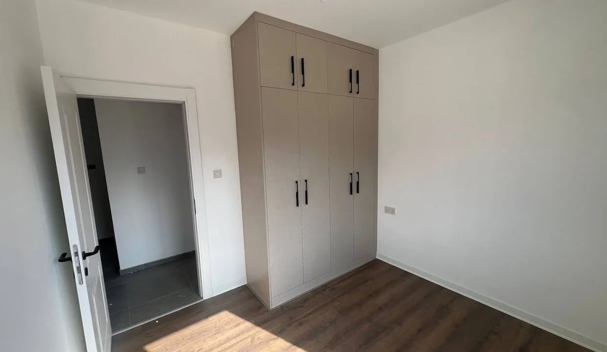 Alsancak Modern Mountain View Apartment 2 Bed - North Cyprus Property 4