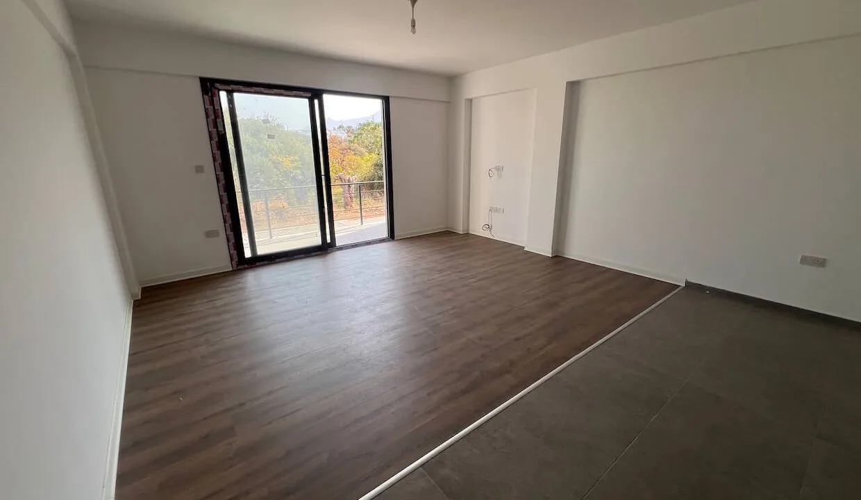 Alsancak Modern Mountain View Apartment 2 Bed - North Cyprus Property 5