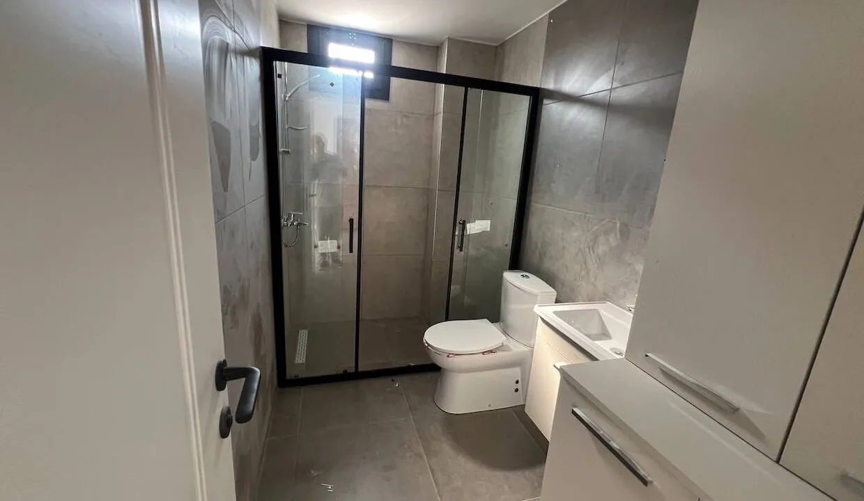 Alsancak Modern Mountain View Apartment 2 Bed - North Cyprus Property 6