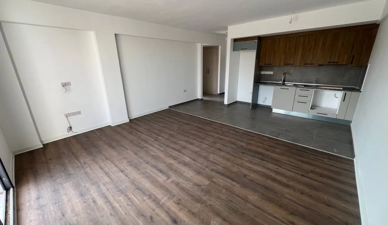 Alsancak Modern Mountain View Apartment 2 Bed - North Cyprus Property 9
