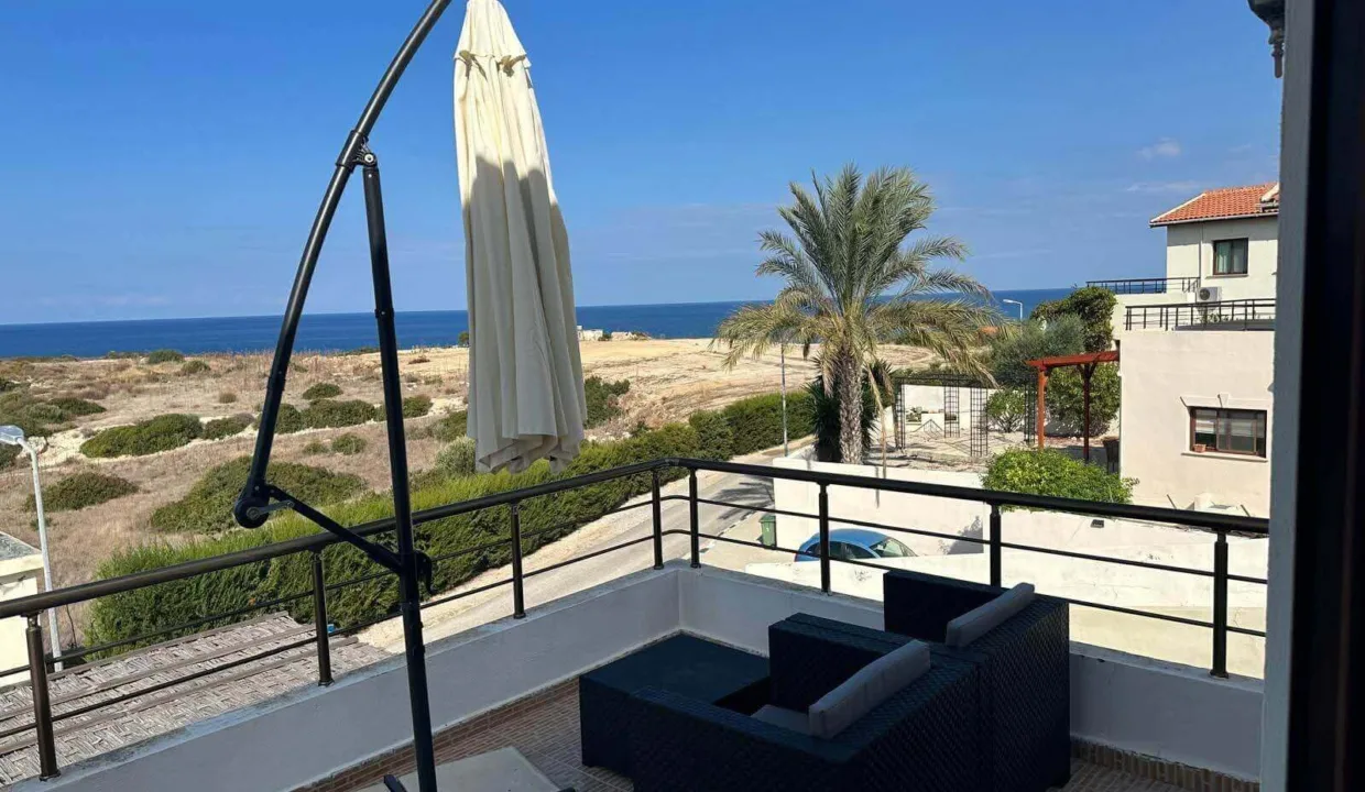 Bahceli Bay Beachfront Luxury Villa 3 Bed - North Cyprus Property 16