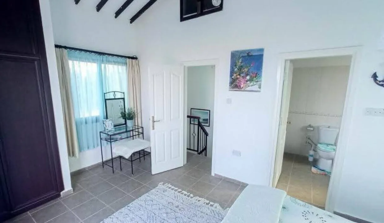 Bahceli Bay Beachfront Luxury Villa 3 Bed - North Cyprus Property 5