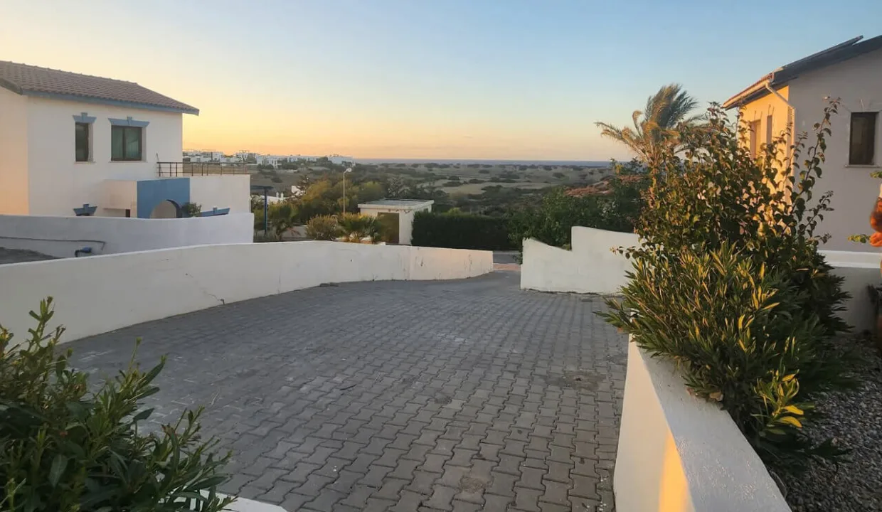 Bahceli Bay Beachfront Villa 3 Bed - North Cyprus Property 1