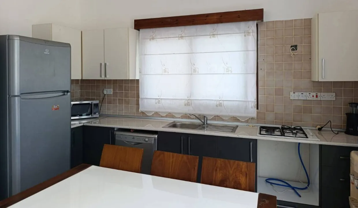 Bahceli Bay Beachfront Villa 3 Bed - North Cyprus Property 8