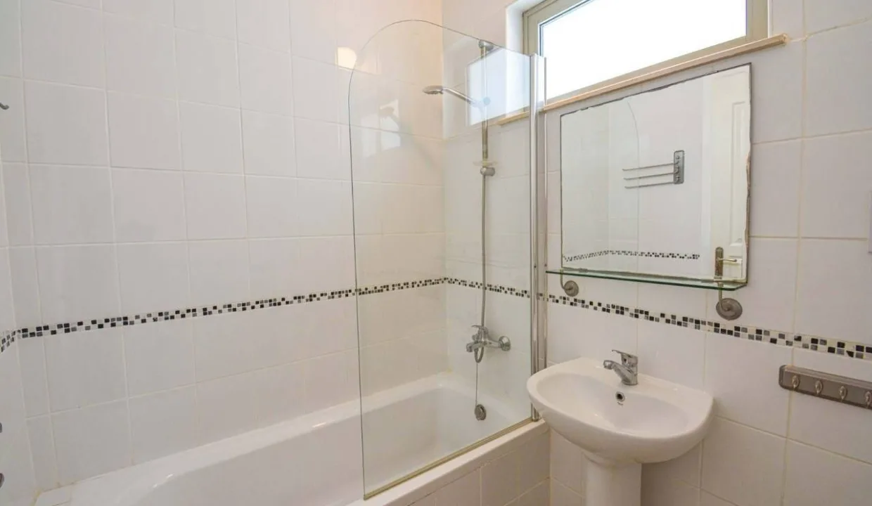 Sweatwater Bay Penthouse 3 Bed - North Cyprus Property 22