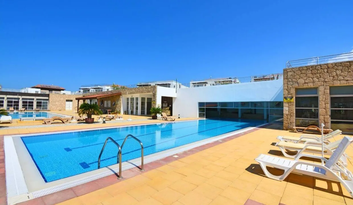 Sweatwater Bay Penthouse 3 Bed - North Cyprus Property 34