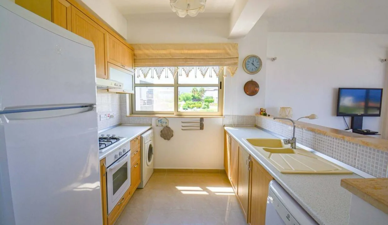 Sweatwater Bay Penthouse 3 Bed - North Cyprus Property 9