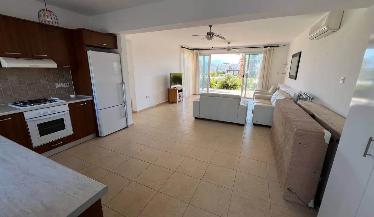 Tatlisi Bay Ground Floor Apartment 3 Bed - North Cyprus Property 1