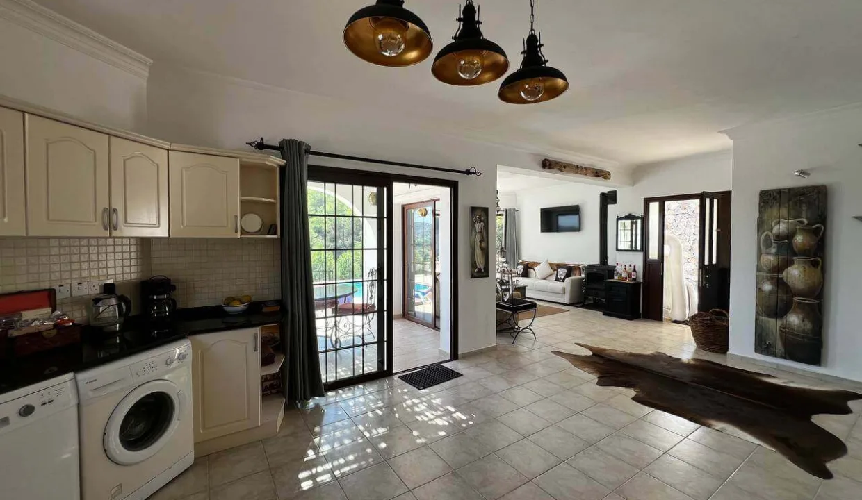 Alsancak Seaview Panaroma Villa 4 Bed - North Cyprus Property 17